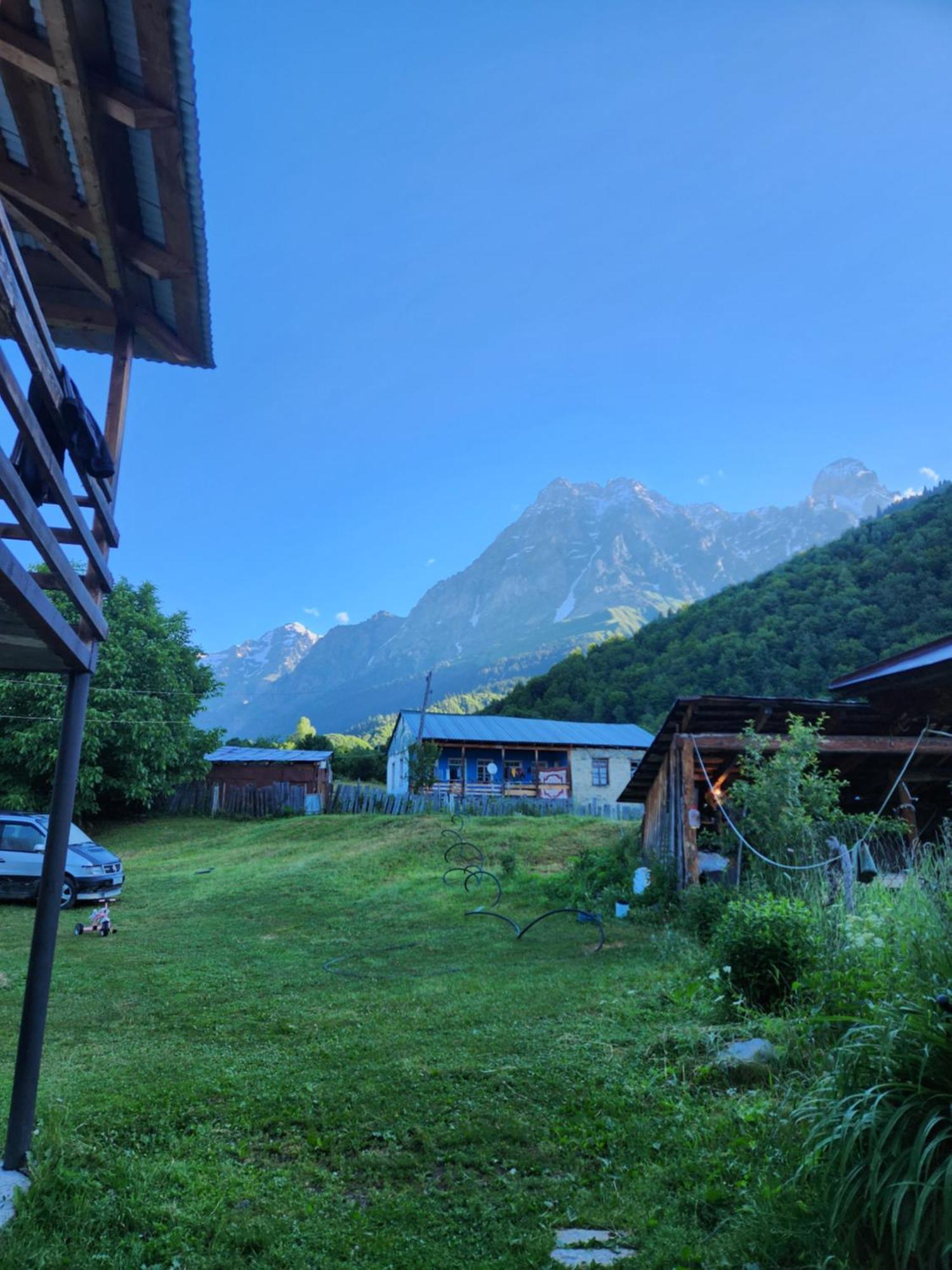 Iason Guest House In Mazeri 메스티아 외부 사진
