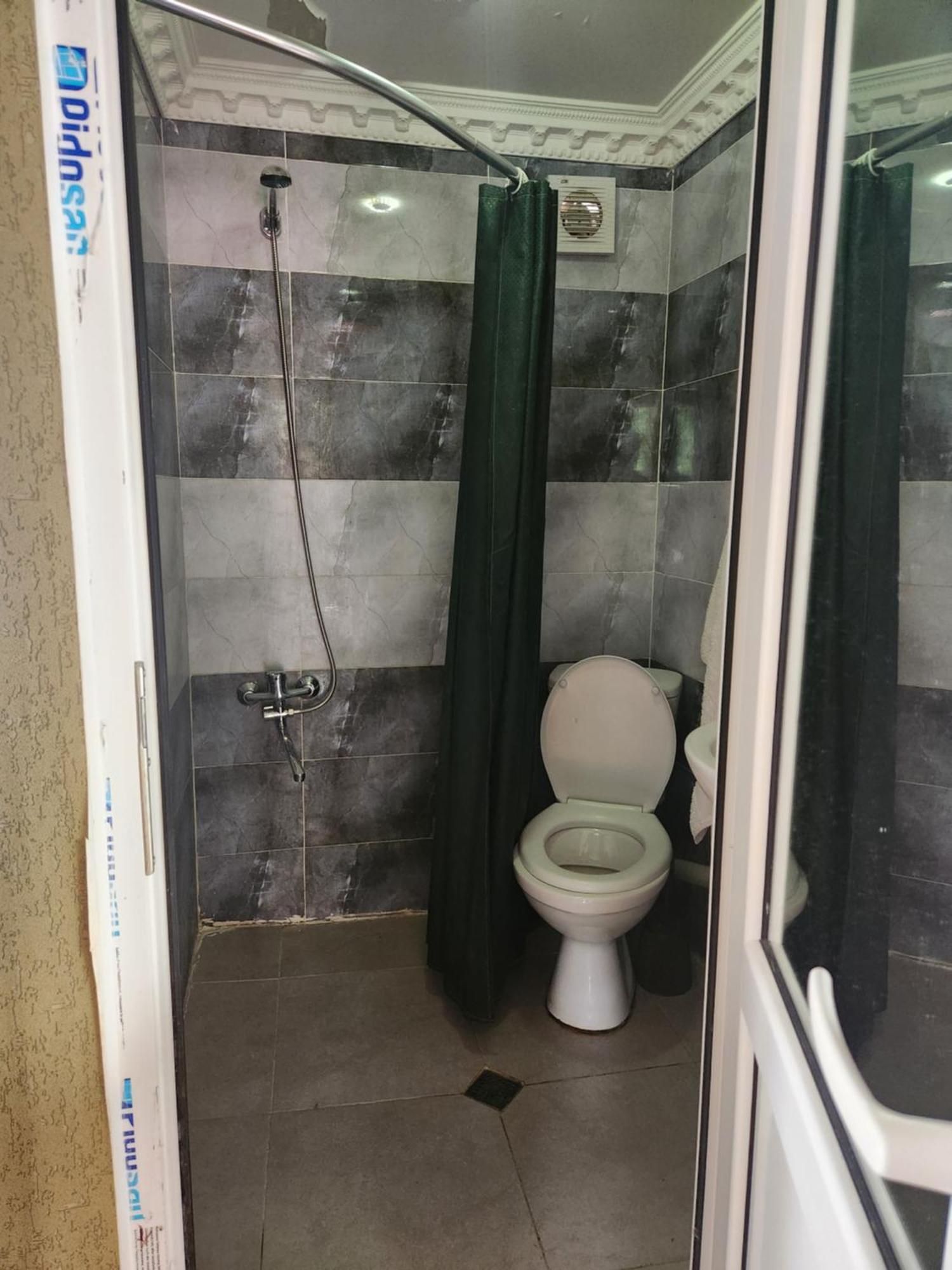 Iason Guest House In Mazeri 메스티아 객실 사진