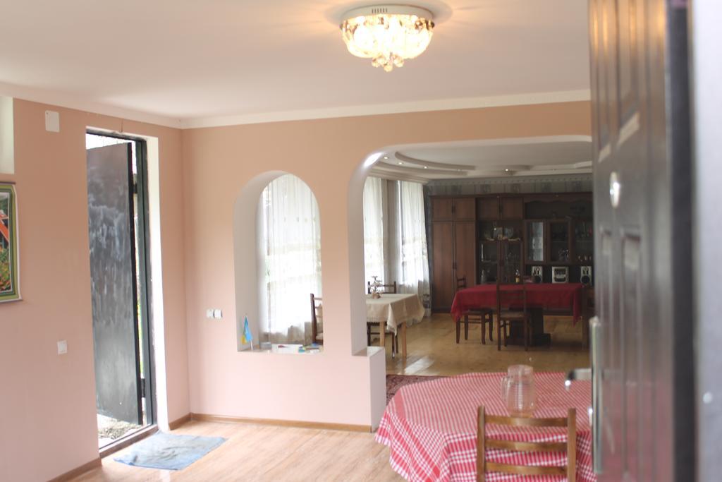 Iason Guest House In Mazeri 메스티아 외부 사진